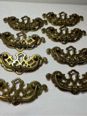 Vintage Draw Pull Handle made in Canada. Set of 8 small and 1 large. 16 screws